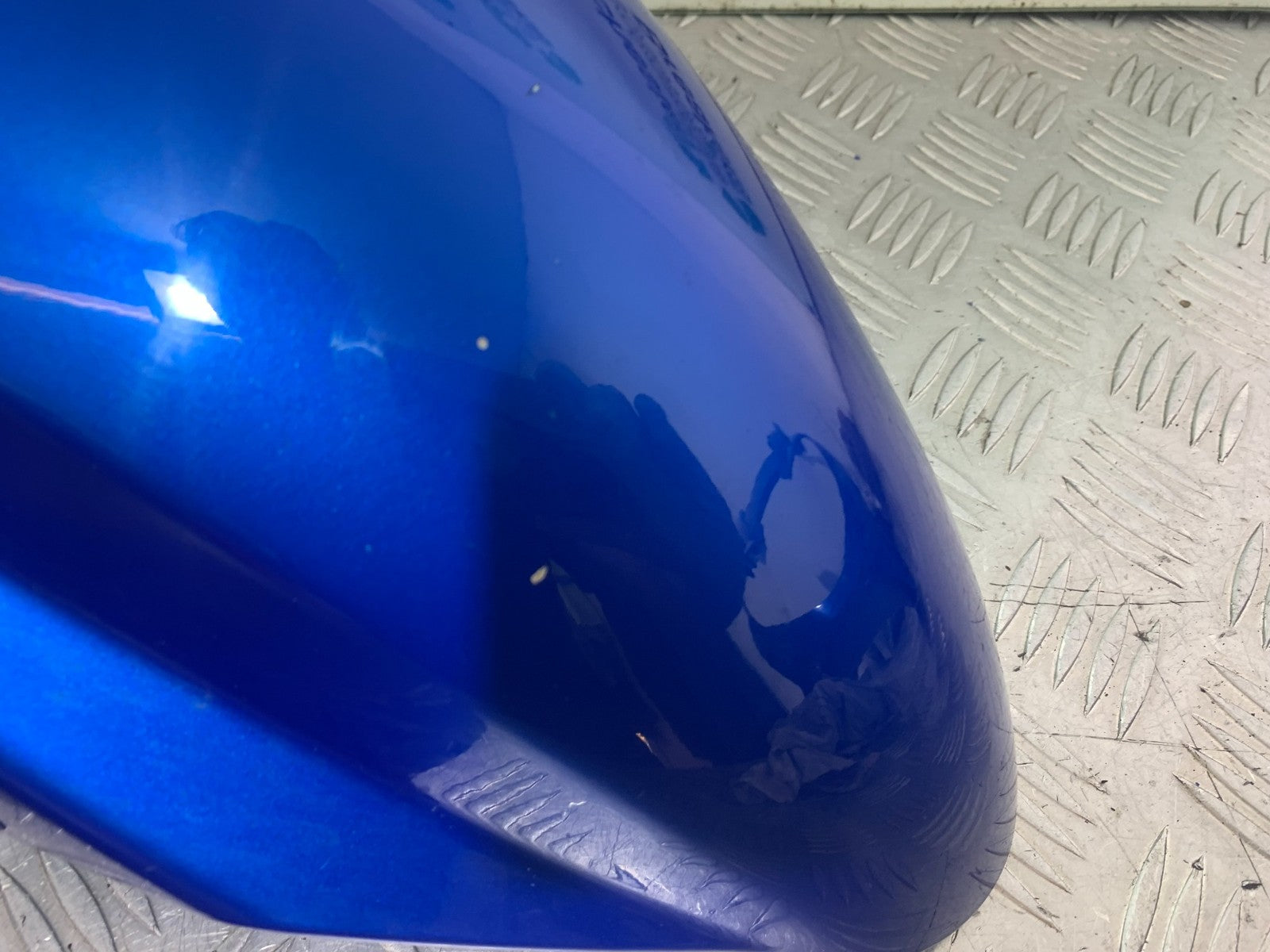 TRIUMPH 1050 SPRINT ST FRONT MUDGUARD  YEAR 2004-2007 (CMB1197)