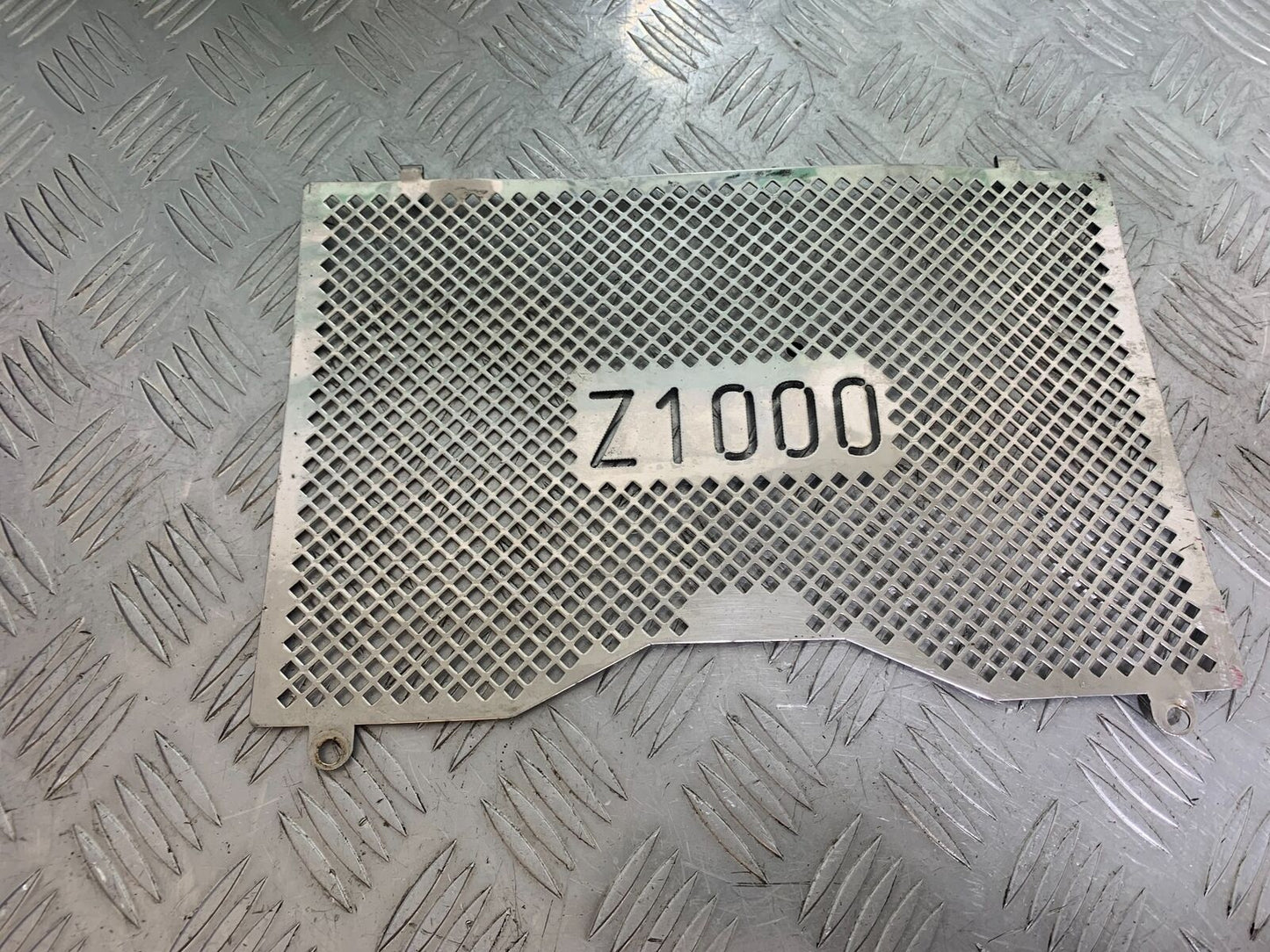 KAWASAKI Z1000 Z 1000 RADIATOR GRILL   YEAR 2003-2006 (CMB1099)