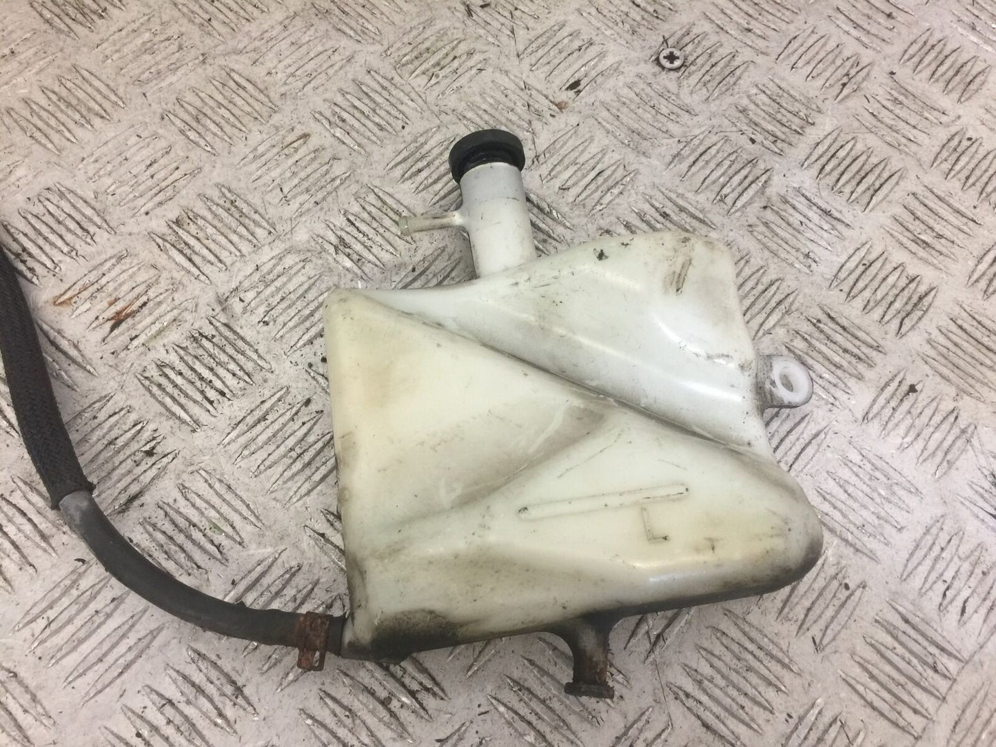 SUZUKI SFV650 SFV 650 GLADIUS COOLANT BOTTLE  2009-15 (STOCK 677)
