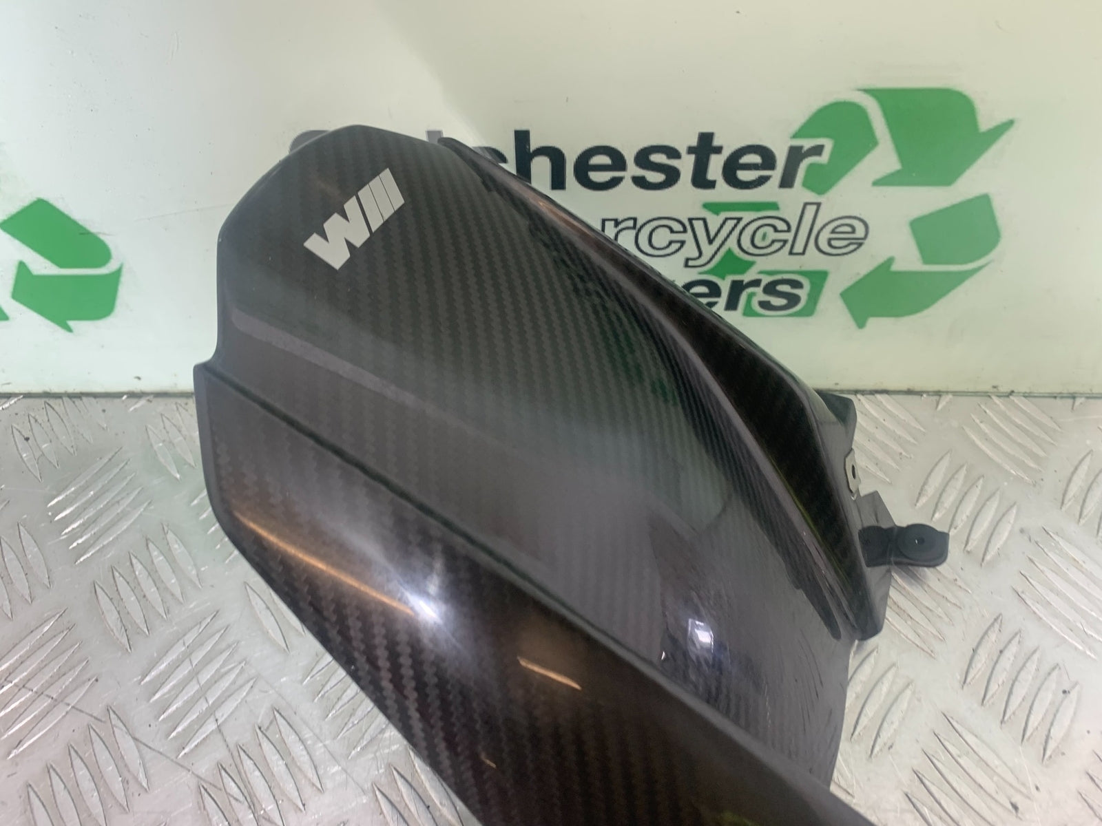 BMW M1000 R CARBON HUGGER  YEAR 2023-2024 (CMB1140)