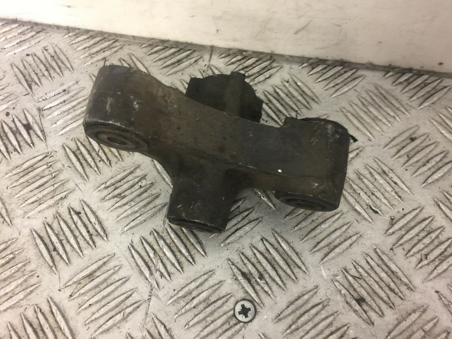 KAWASAKI ZX6R ZX6 J REAR SHOCK LINKAGE  YEAR 2000  (STOCK 368)