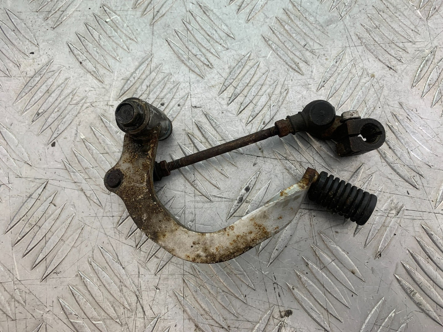 HONDA ST1100 PAN EUROPEAN GEAR LEVER  YEAR 1993-2001 (CMB1195)