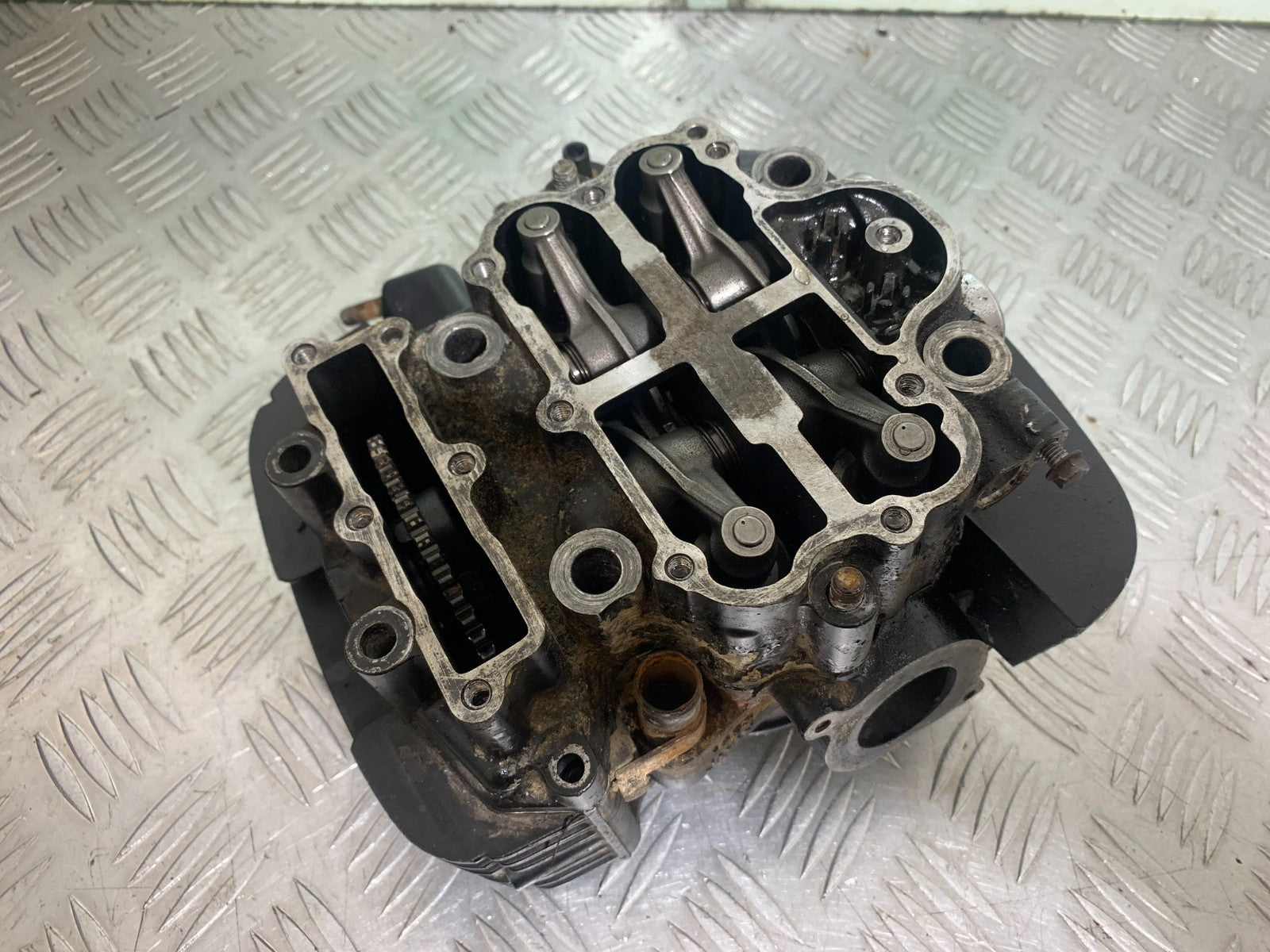 KAWASAKI VN1500 CLASSIC REAR HEAD AND CAM    YEAR 1999 -2006 (CMB1166)