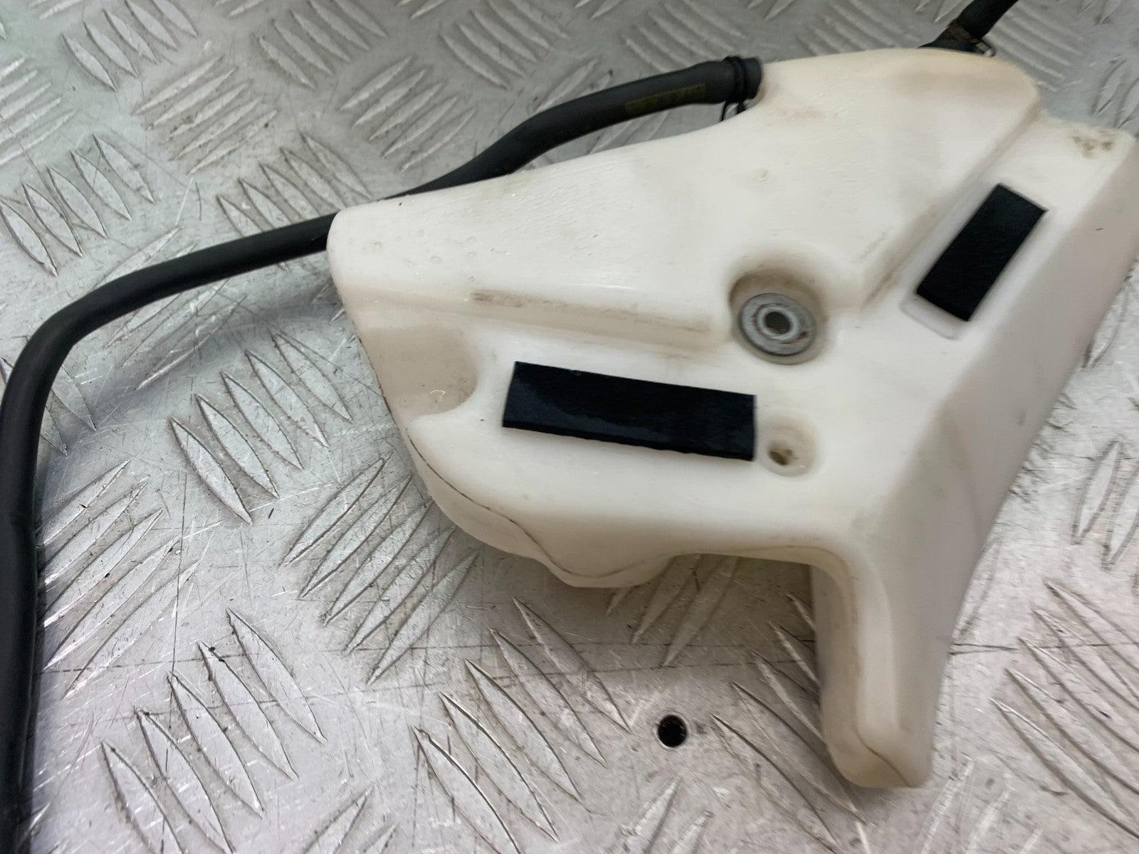 APRILIA TUONO 1000 V4 COOLANT BOTTLE  YEAR 2013-2014  (CMB1239)