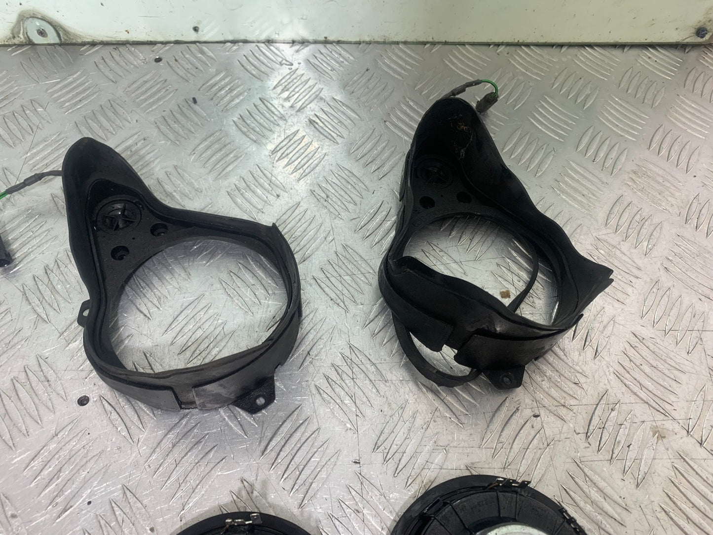 BMW K1200 K 1200 LT FRONT SPEAKERS  YEAR 1999-07 (CMB1271)