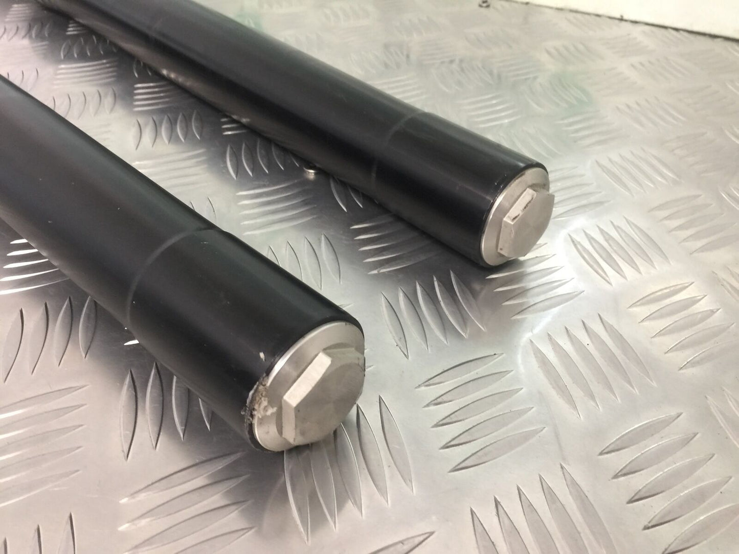TRIUMPH TIGER 800 XRT FORKS (BENT) YEAR 2015-2017  (STOCK 920)