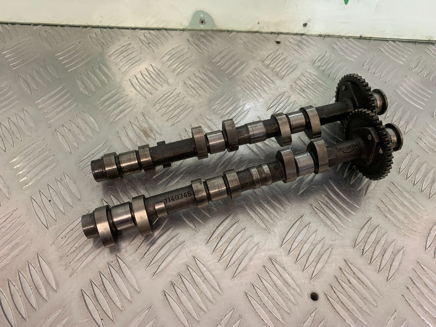 TRIUMPH 885 TIGER CAMSHAFTS  YEAR 2000