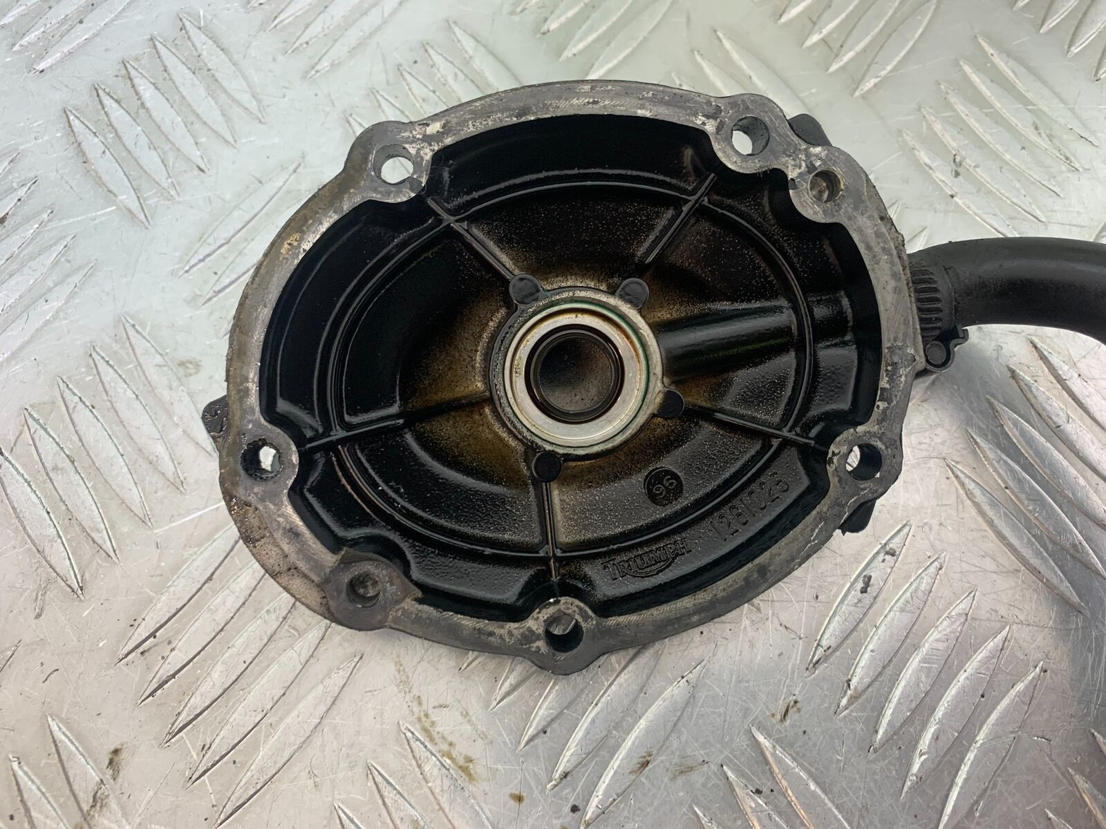 TRIUMPH 955i SPRINT ST ENGINE BREATHER COVER  YEAR 1999-2004 (STOCK 735)