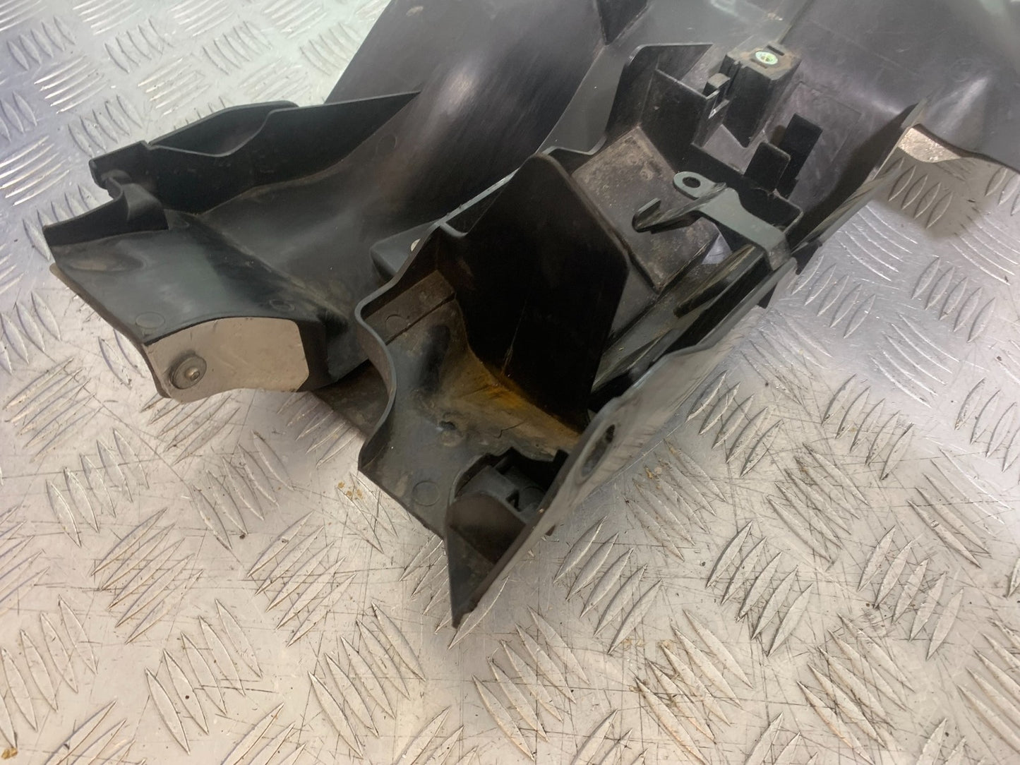 HONDA VFR800 VFR 800 V-TEC UNDERTRAY  YEAR 2002 -09 (CMB1296)