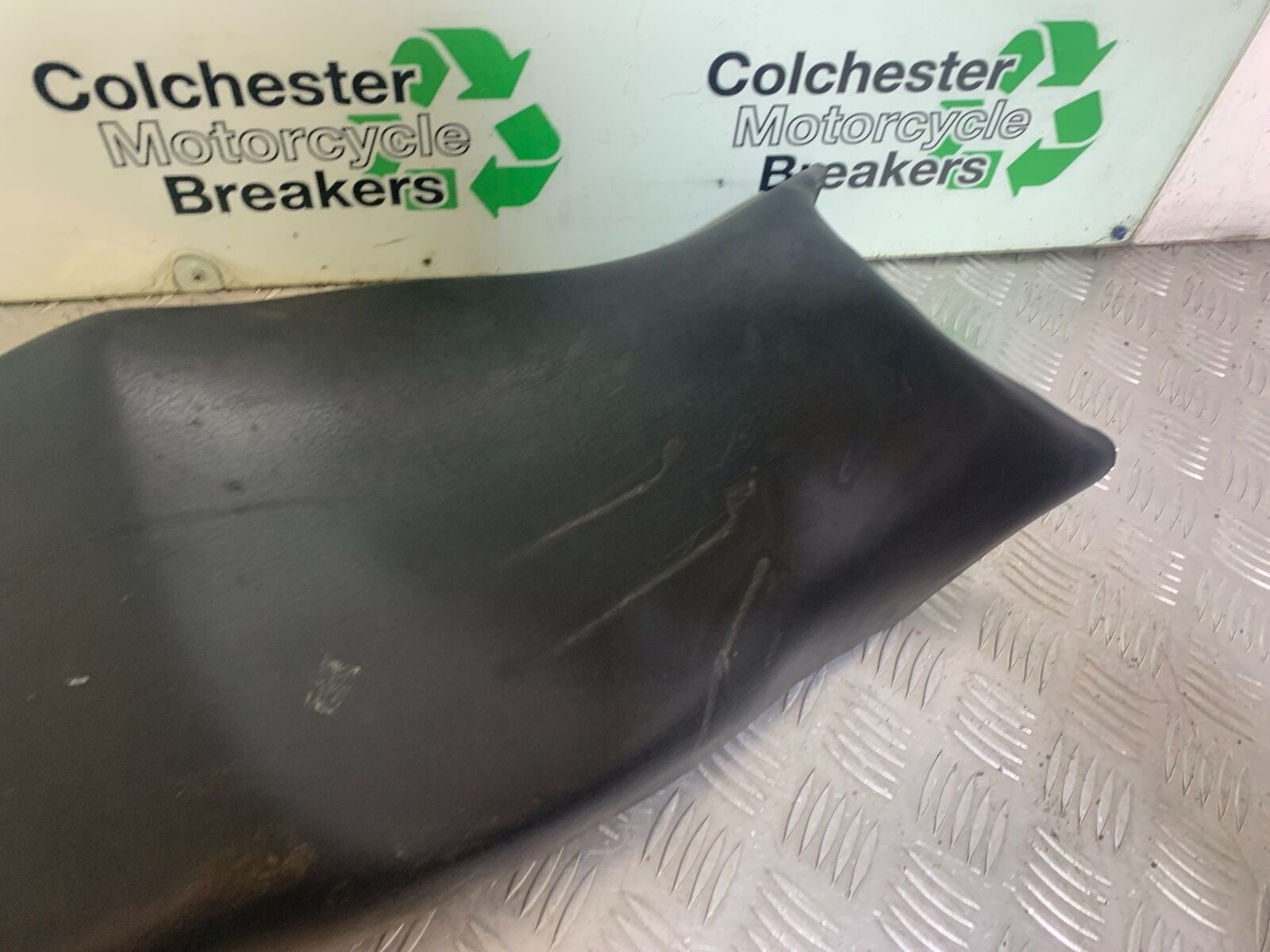 YAMAHA YZF600 YZF 600 THUNDERCAT SEAT  1996-2003 (CMB1134)
