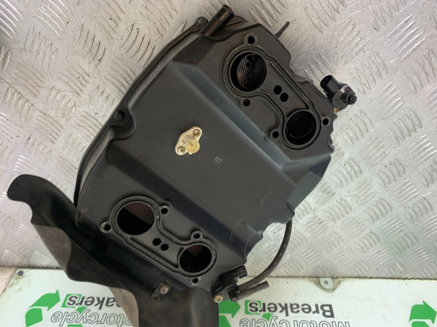 HONDA VFR800 VFR 800 V-TEC AIRBOX  YEAR 2002 -09 (CMB1296)