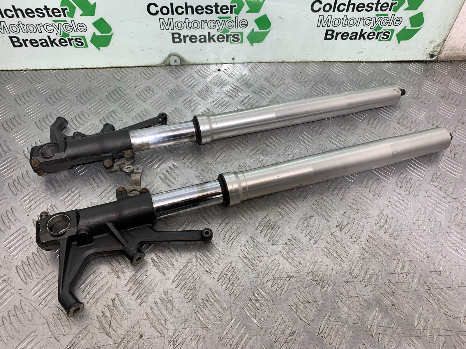 KAWASAKI GTR1400 GTR 1400 FORKS   YEAR 2007-2009 (CMB1306)