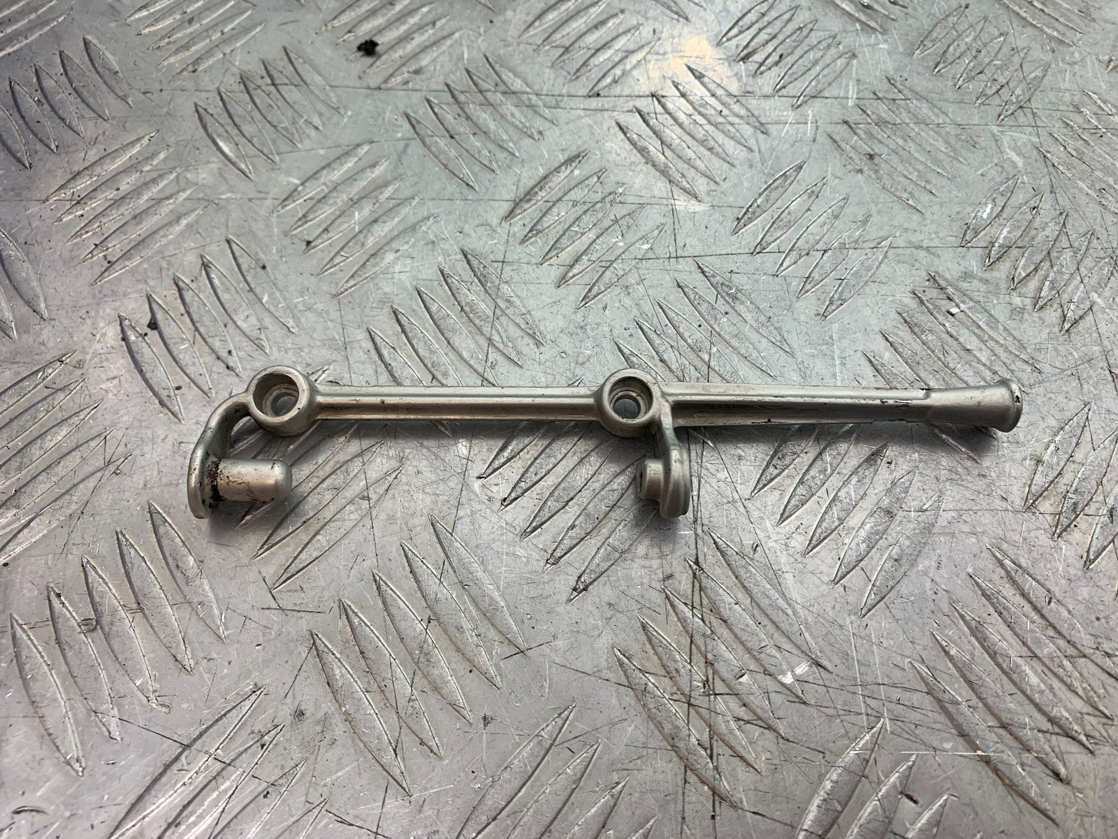 DUCATI 1198 S OIL COOLER BRACKET  YEAR 2009-2011 (CMB1219)