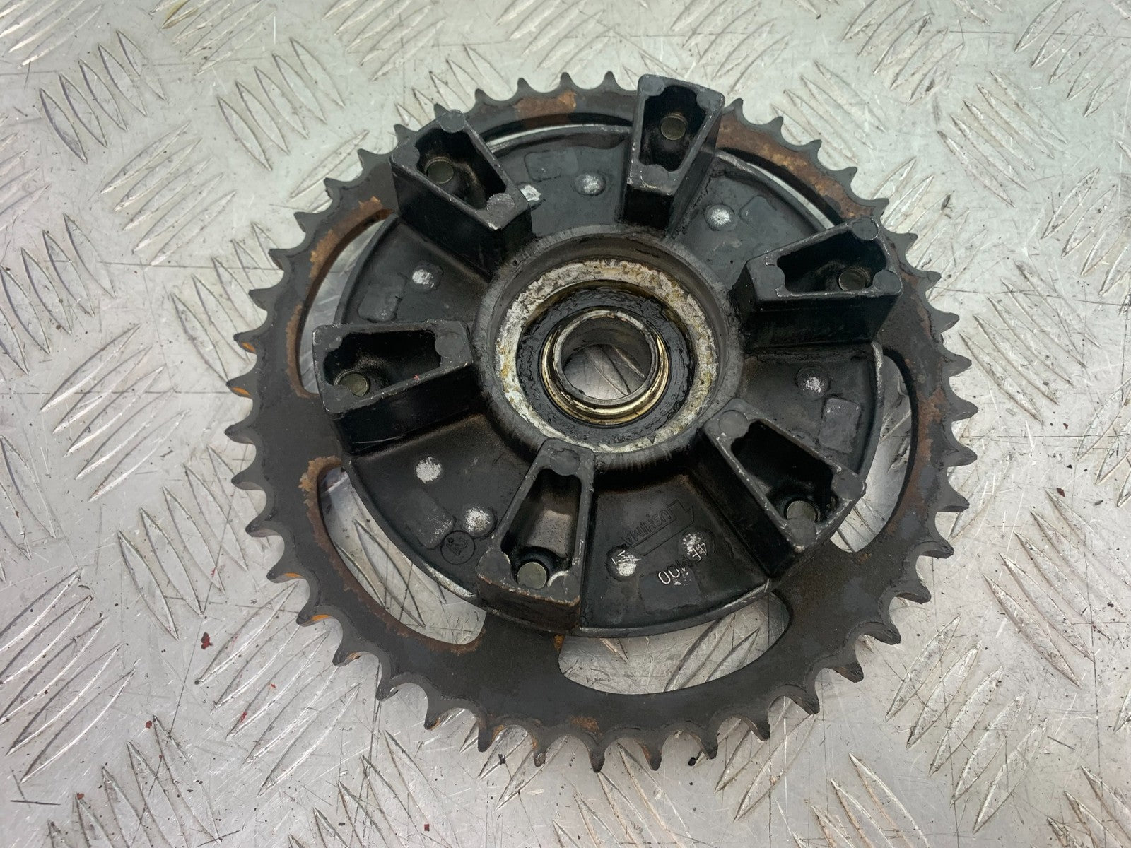 YAMAHA YZF1000 THUNDERACE SPROCKET CARRIER  YEAR 1997-2000 (CMB1204)