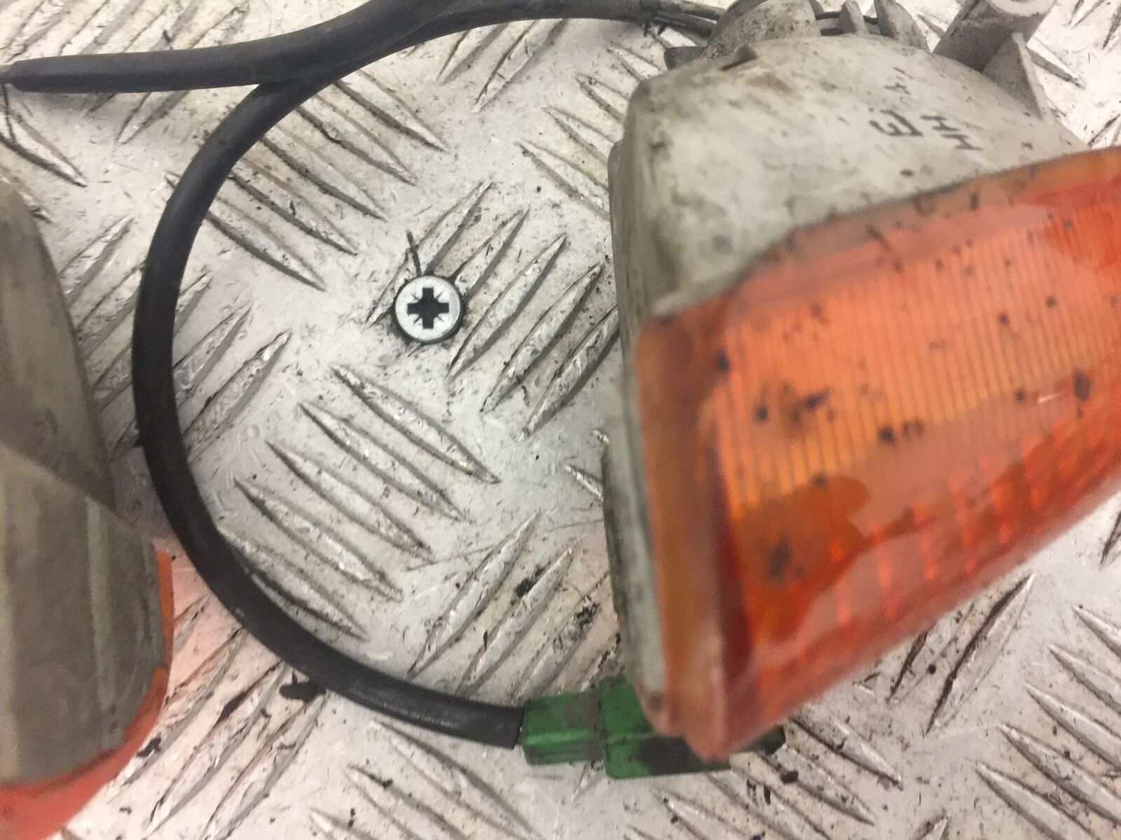 KAWASAKI ZZR1100 D REAR INDICATORS  YEAR 1999 (STOCK 648)