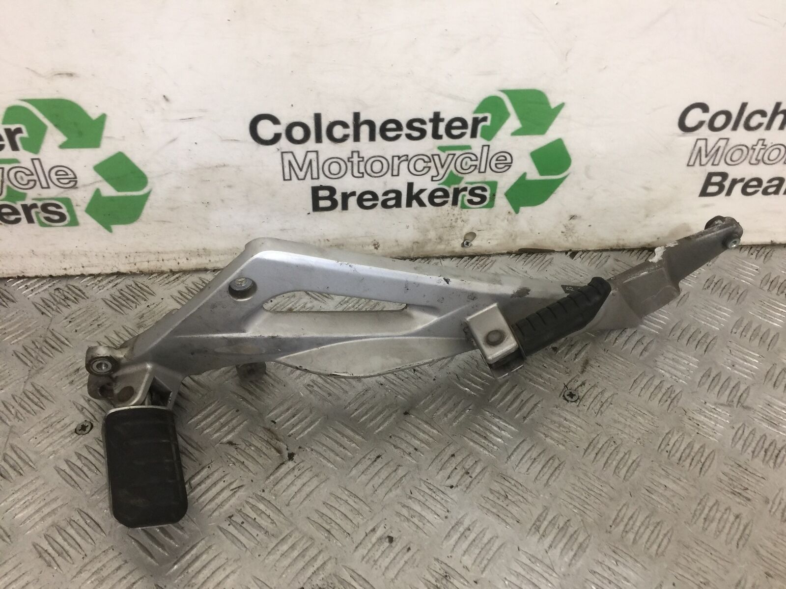 HONDA NT650 V DEAUVILLE LEFT HANGER YEAR 1998-06 (STOCK NO 843)