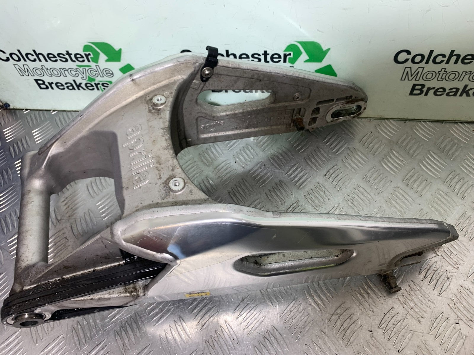 APRILIA TUONO 1000 V4 SWINGARM YEAR 2013-2014  (CMB1239)