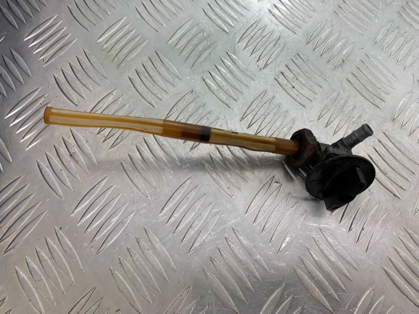 HONDA NTV 650 REVERE PETROL TAP  YEAR 1988-1996  (CMB1025))