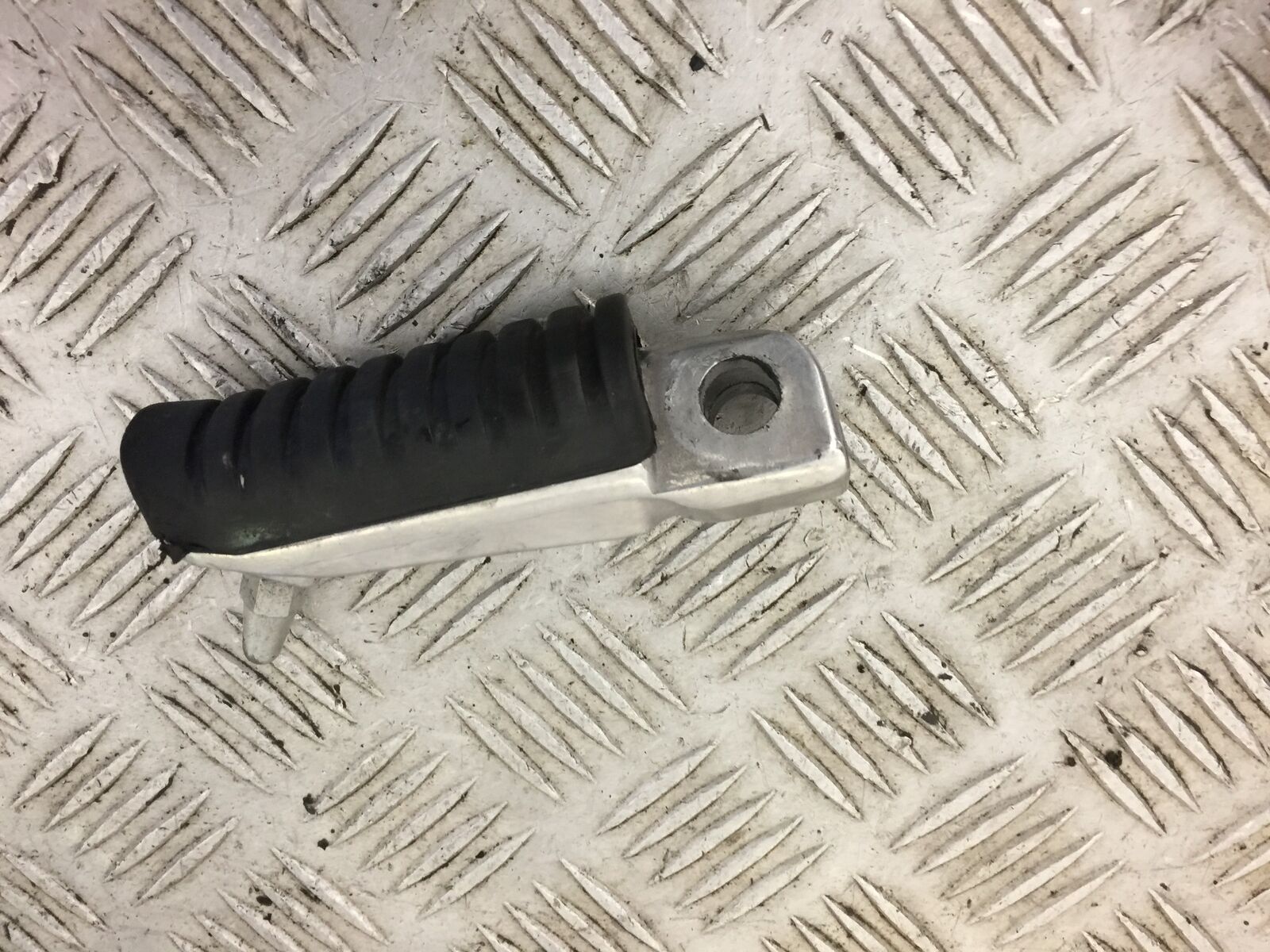 KAWASAKI NINJA 250 SL BX250 FRONT RIGHT PEG   YEAR 2017 (STOCK 479)