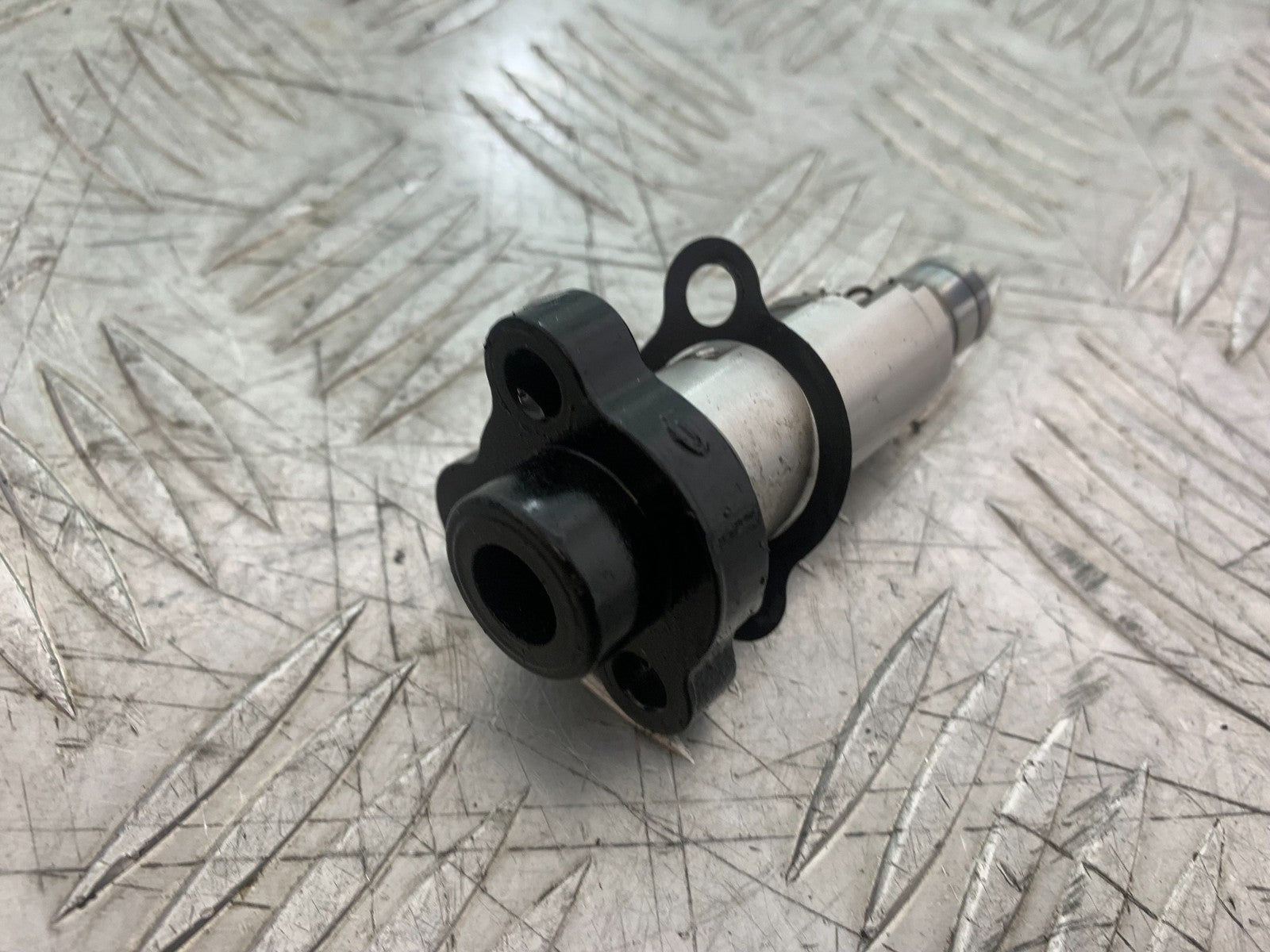 TRIUMPH 675 STREET TRIPLE CAM CHAIN TENSIONER   2013-2016 (CMB1186)