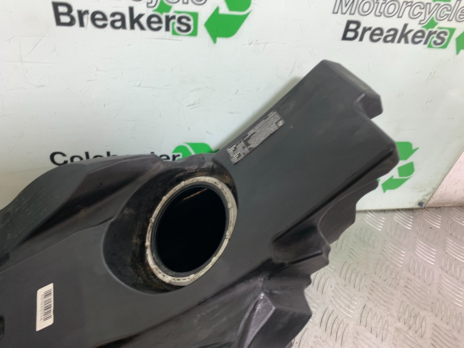 BMW F800 GT PETROL TANK   YEAR 2013-2017 (CMB1248)