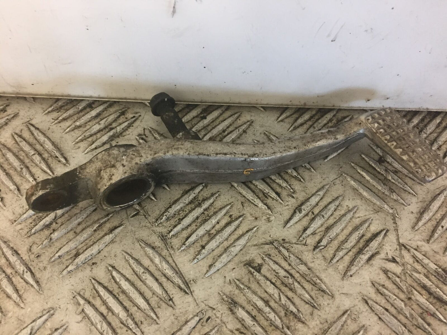 KAWASAKI ZX6R ZX6 J REAR BRAKE PEDAL  YEAR 2000