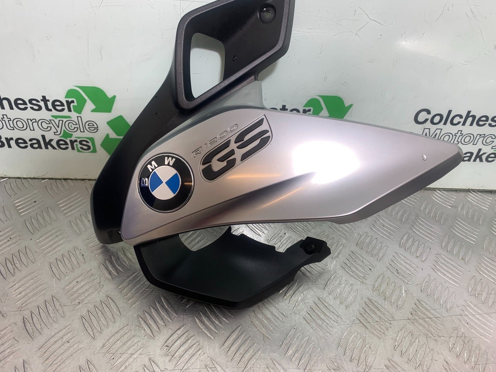 BMW R1200 R 1200 GS RIGHT SIDE FAIRING   YEAR 2013-2016 (CMB1257)