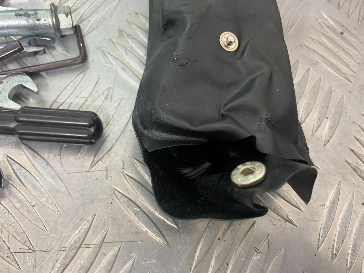 KAWASAKI GTR1400 GTR 1400 TOOL KIT  YEAR 2007-2009 (CMB1306)