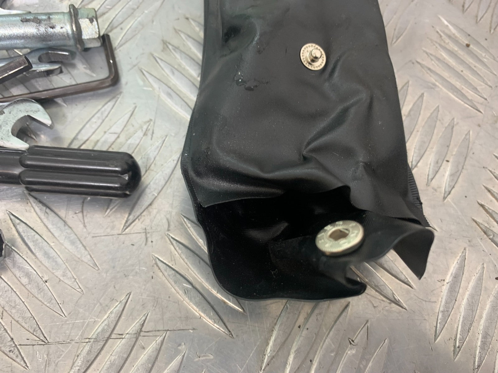 KAWASAKI GTR1400 GTR 1400 TOOL KIT  YEAR 2007-2009 (CMB1306)
