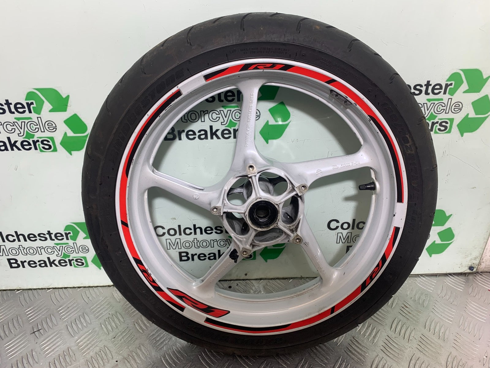 YAMAHA YZF R1 4C8  FRONT WHEEL  YEAR 2007-2008 (CMB1237)
