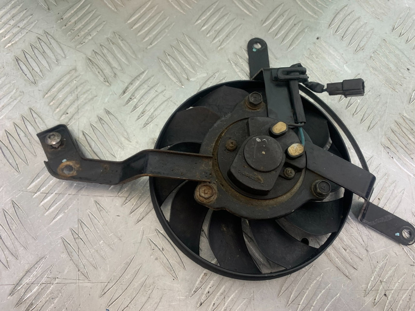 TRIUMPH 675 STREET TRIPLE RADIATOR FAN  2013-2016 (CMB1186)