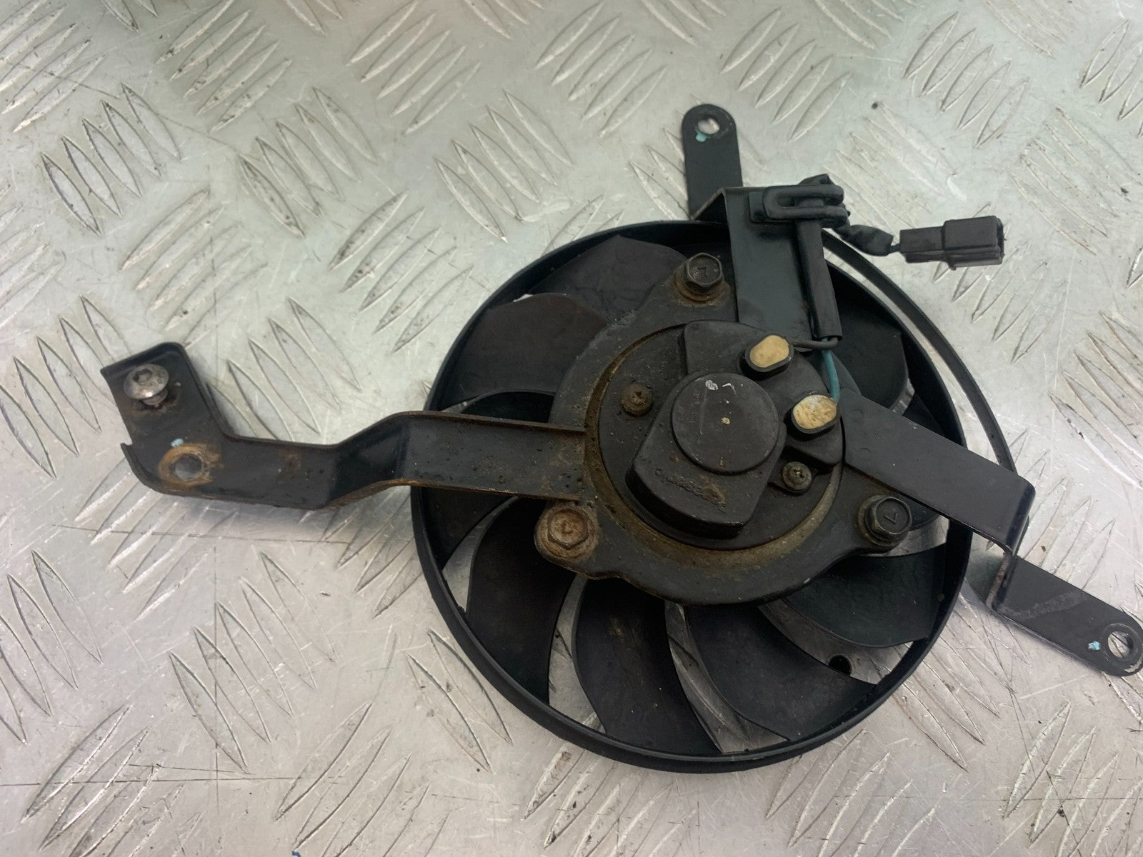 TRIUMPH 675 STREET TRIPLE RADIATOR FAN  2013-2016 (CMB1186)