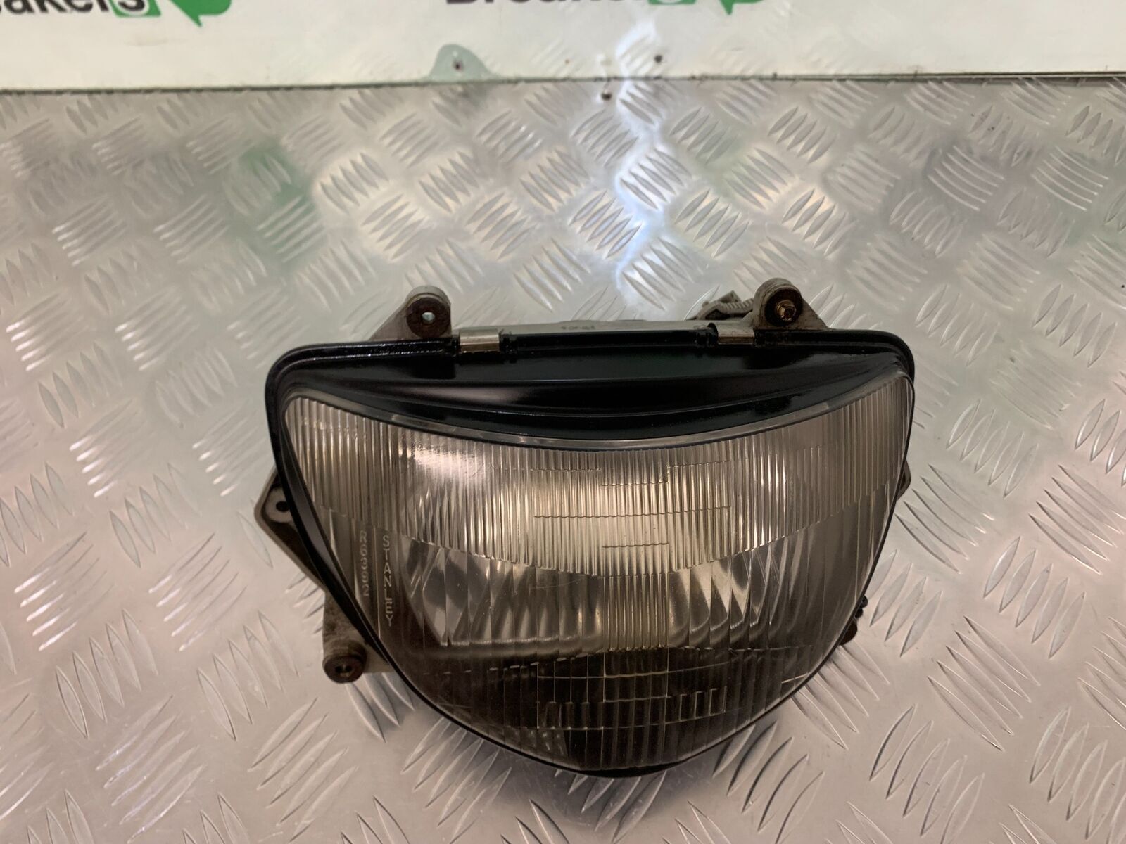HONDA NT650 V DEAUVILLE HEADLIGHT  YEAR 1999 (STOCK 937)