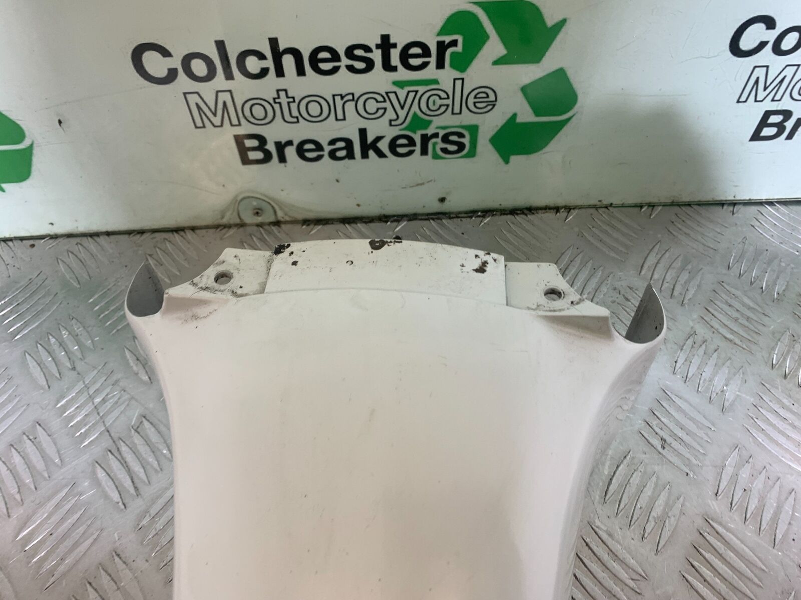 YAMAHA FJ1100 FJ 1100 FRONT MUDGUARD   YEAR 1984-1985 (CMB1101)