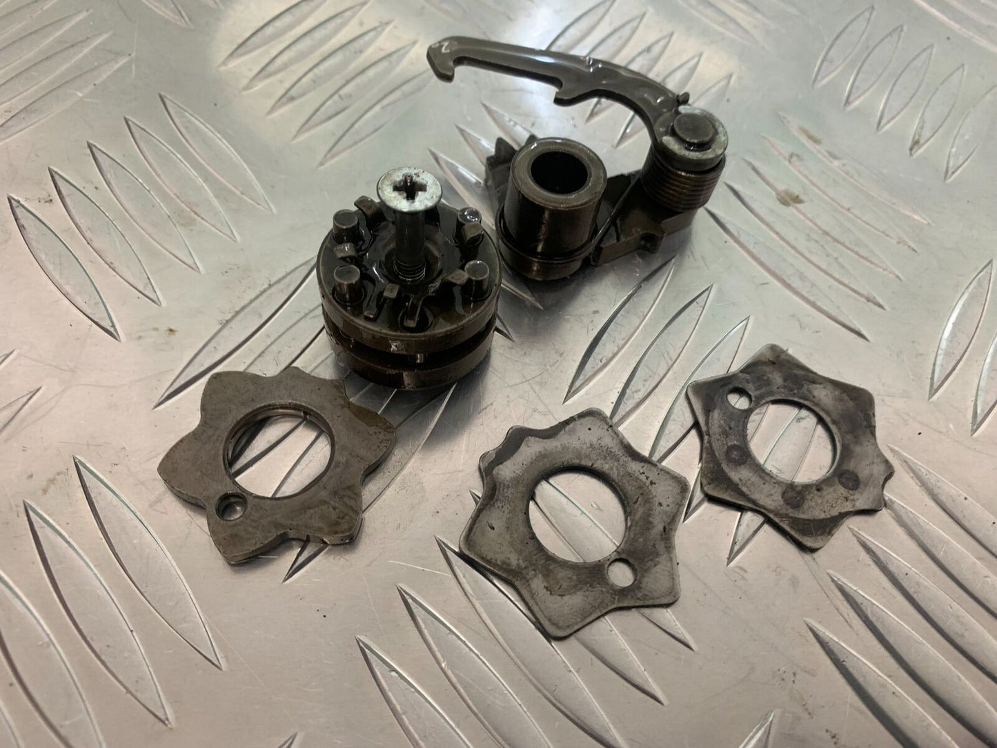 YAMAHA XT250 XT 250 GEAR SELECTOR PARTS  YEAR 1980-1982  (STOCK 944)