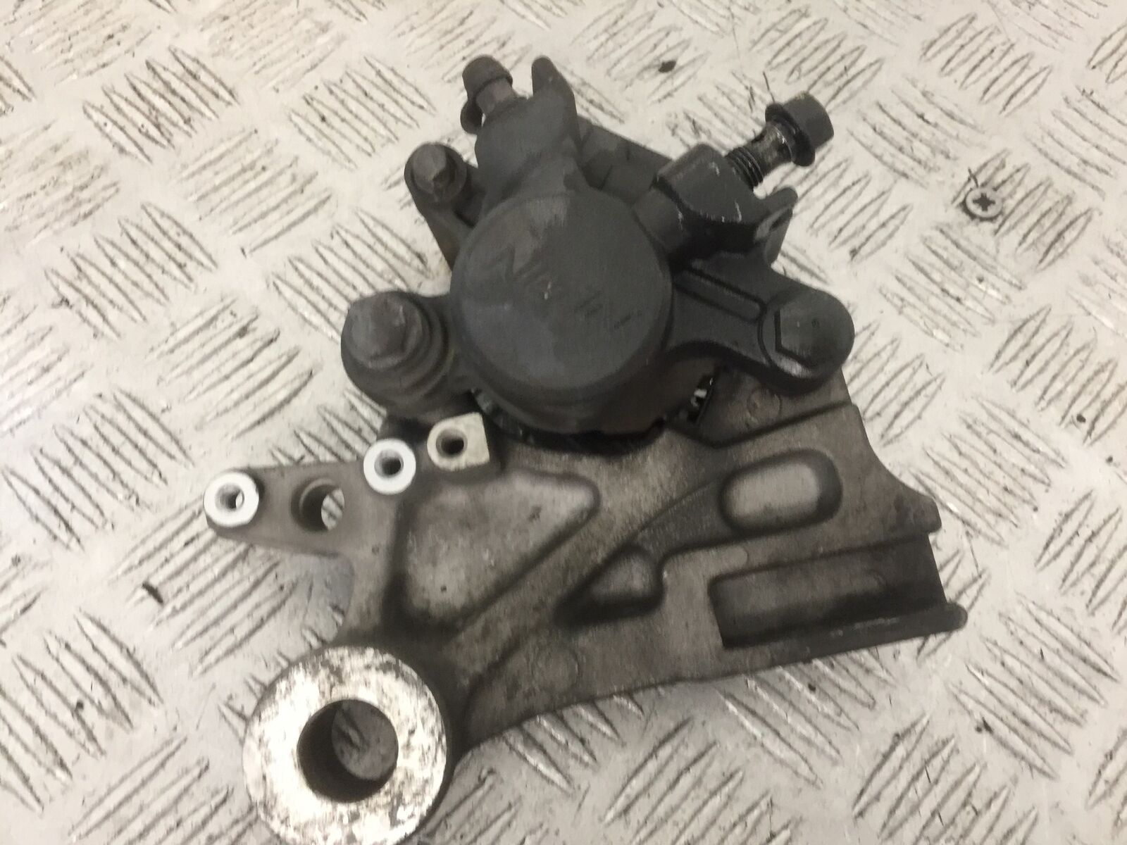 HONDA CB600 CB 600 F-9 HORNET REAR CALIPER   2009 (STOCK 869)