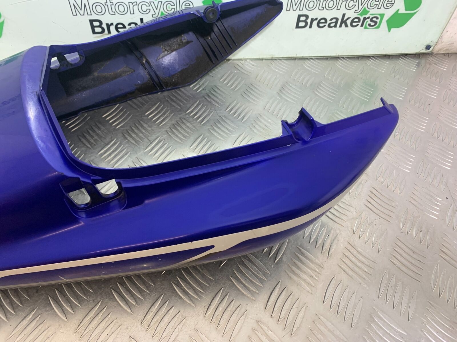 YAMAHA XJR1300 XJR 1300 TAIL PIECE  YEAR 1999-2003 (CMB1055)