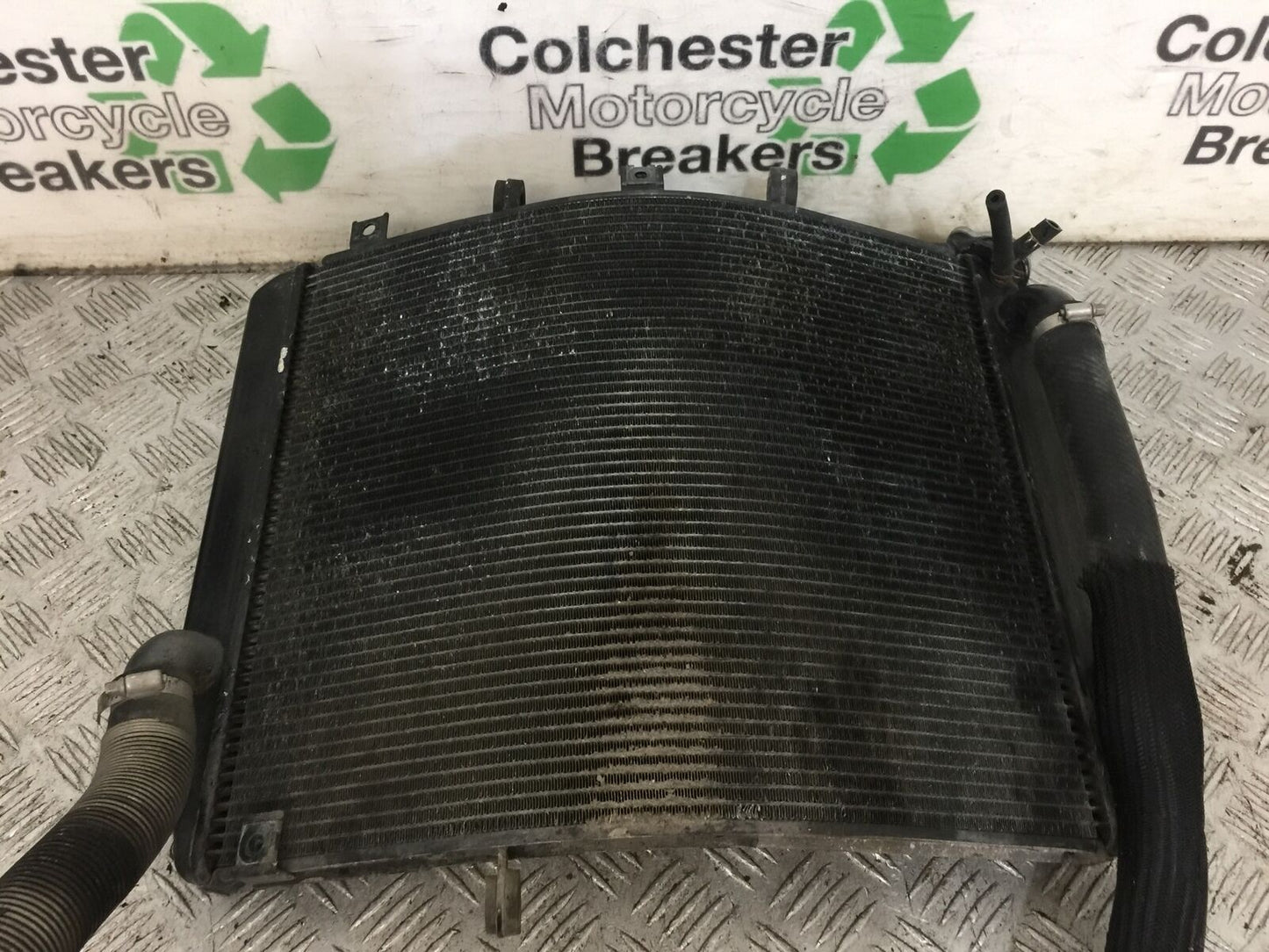 KAWASAKI ZZR1400 ZZR 1400 RADIATOR   YEAR 2007-11(STOCK 893)