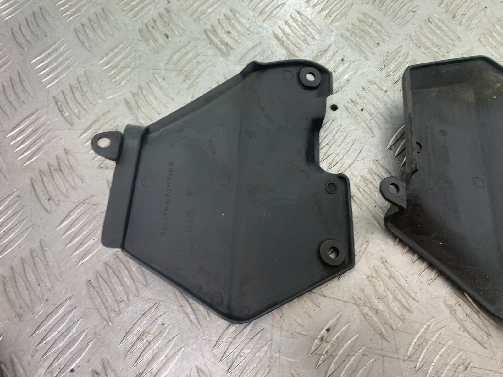 HONDA ST1100 PAN EUROPEAN LEFT& RIGHT FRAME COVERS YEAR 1993-2001 (CMB1195)