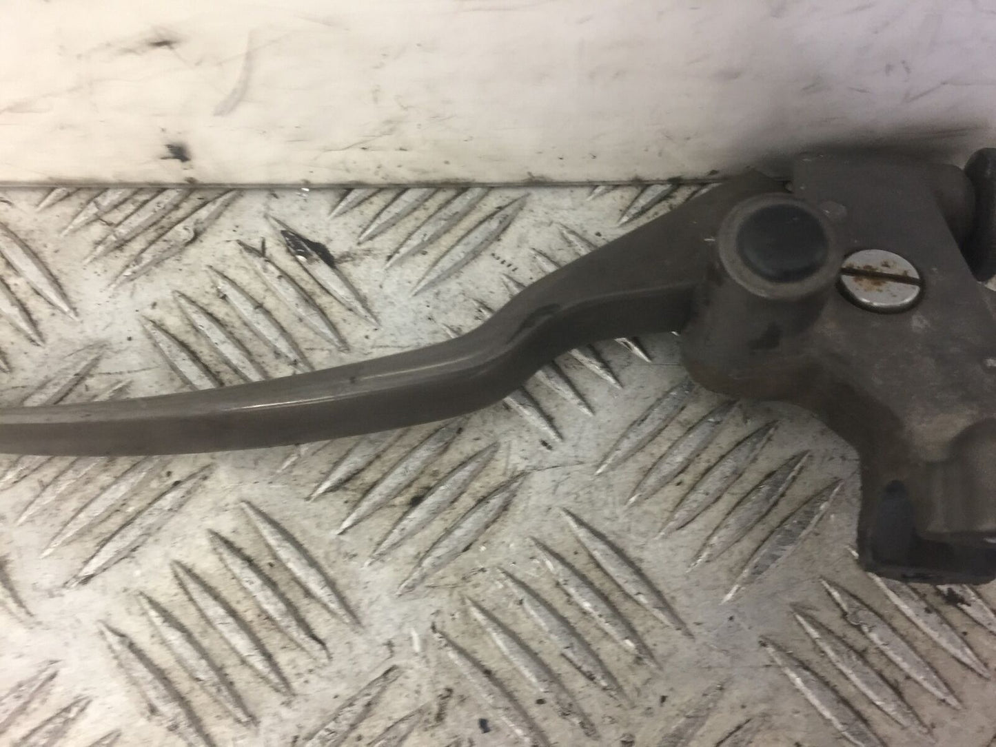 HONDA NT650 V DEAUVILLE CLUTCH LEVER AND BRACKET  YEAR 2000 (STOCK NO 336)