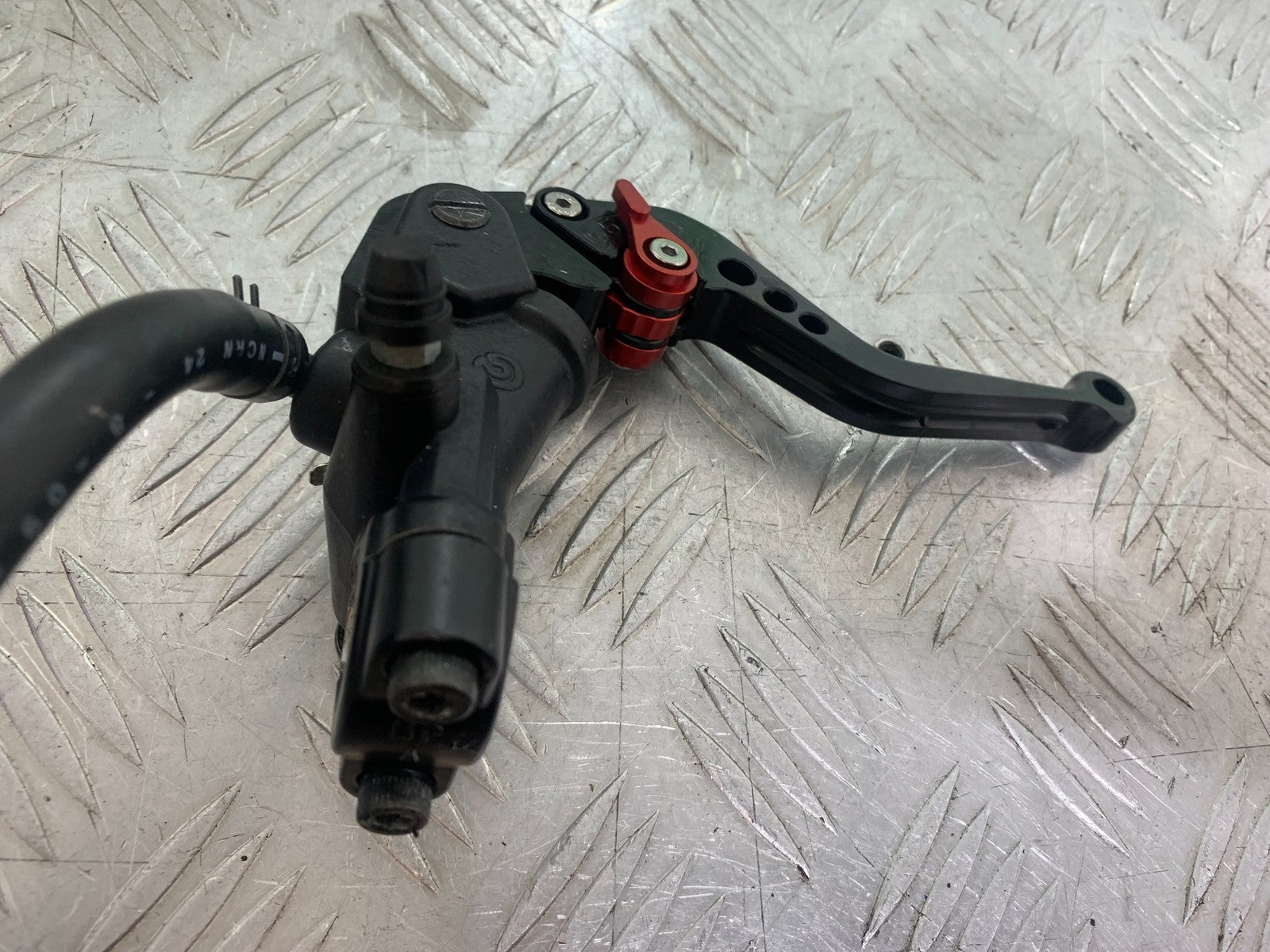 YAMAHA YZF R1 14 B BIG BANG FRONT BRAKE MASTER CYLINDER   2009-14 (CMB1175)