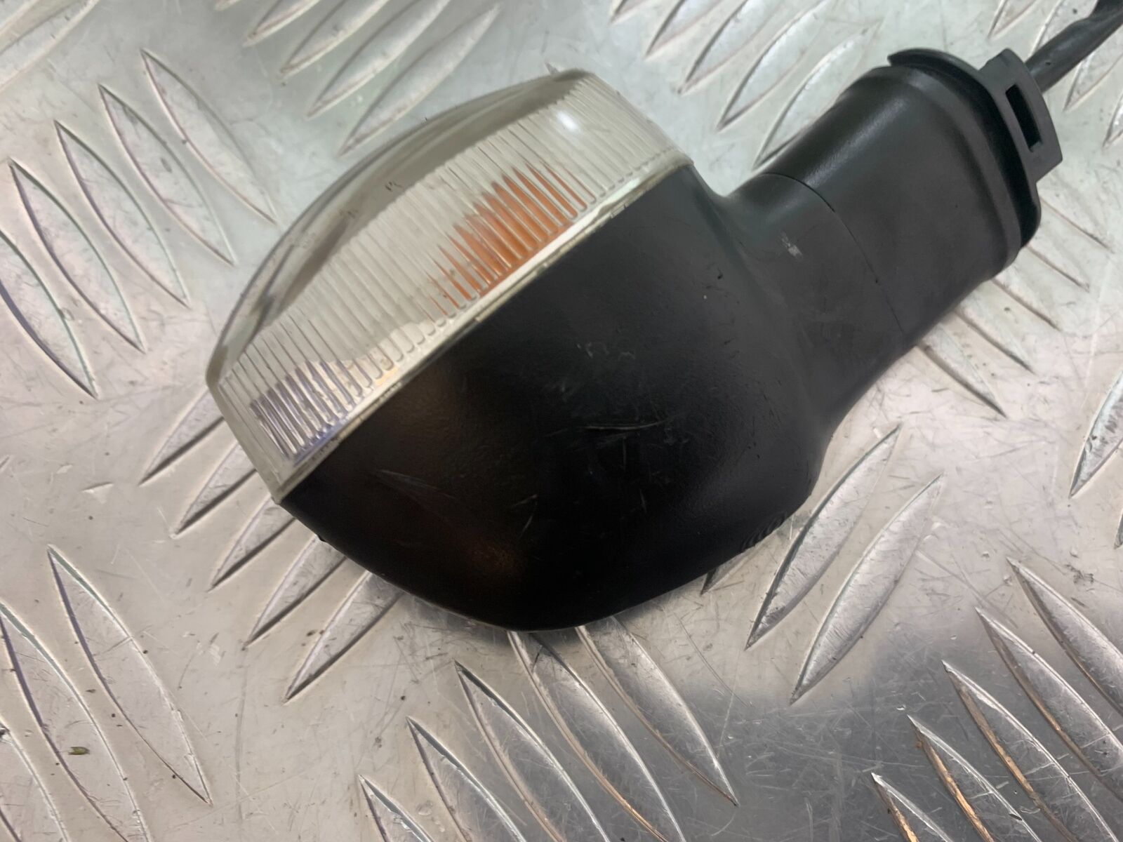 YAMAHA MT07 MT-07 FRONT LEFT INDICATOR YEAR 2014 (STOCK 995)