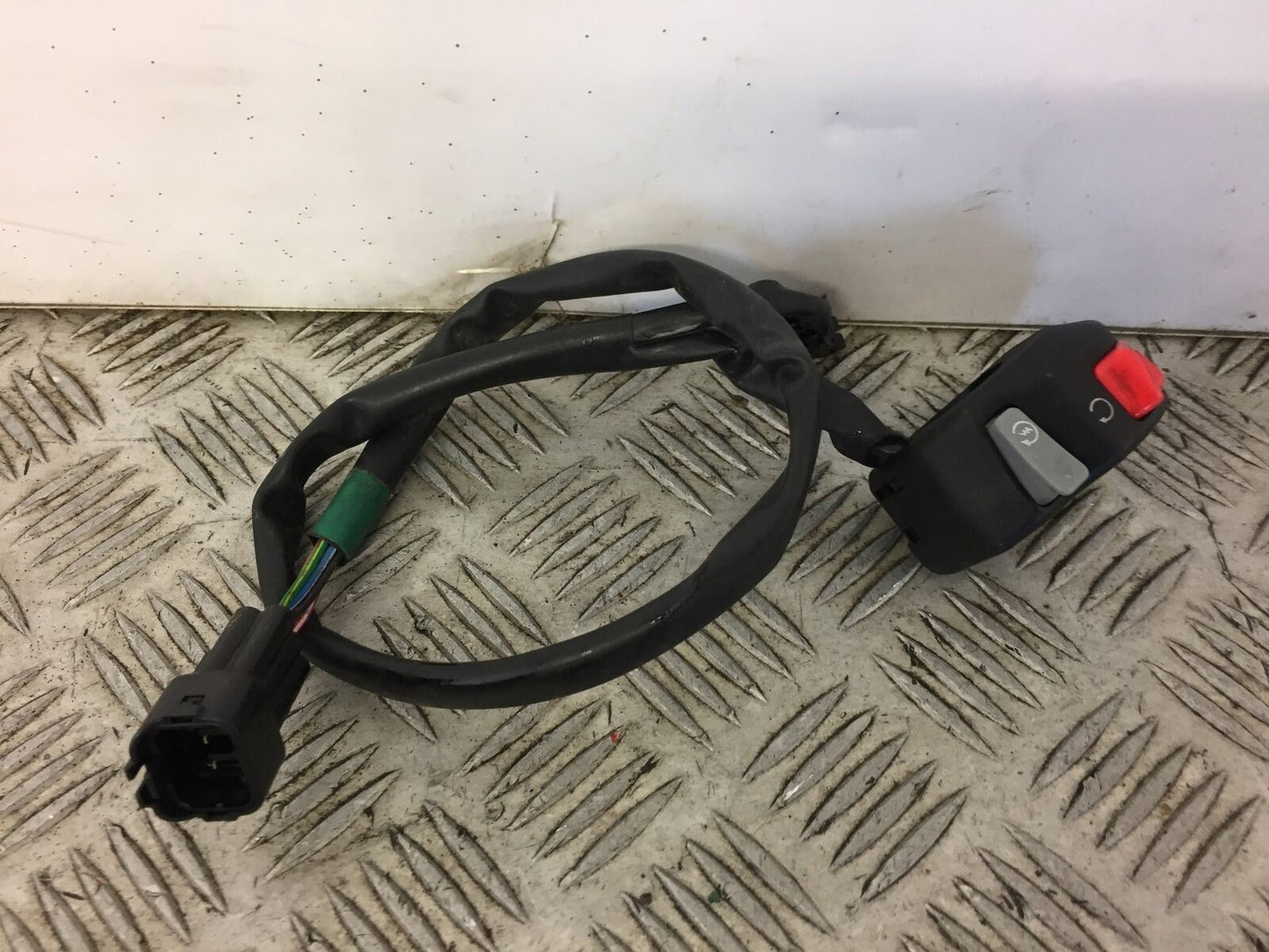 KAWASAKI ZX636 ZX 636 RIGHT SWITCH GEAR  YEAR 2013-2016