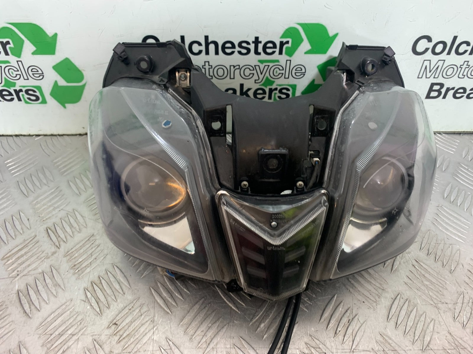 APRILIA TUONO 1000 V4 HEADLIGHT   YEAR 2013-2014  (CMB1239)