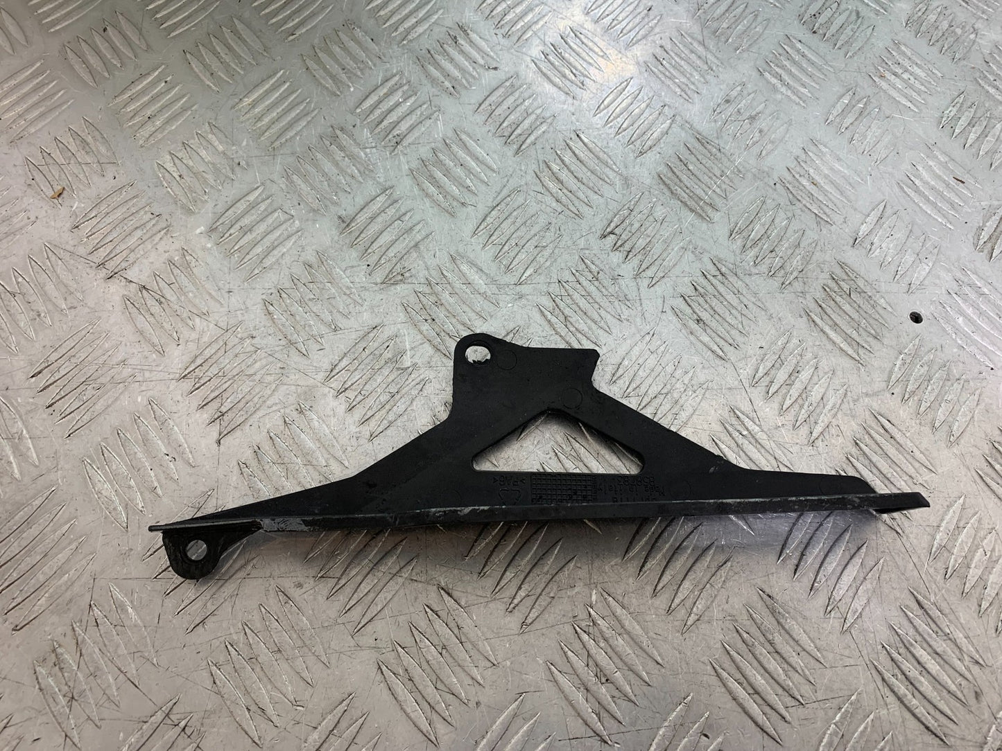 APRILIA TUONO 1000 V4R CHAIN GUARD YEAR 2011-13  (CMB1316)