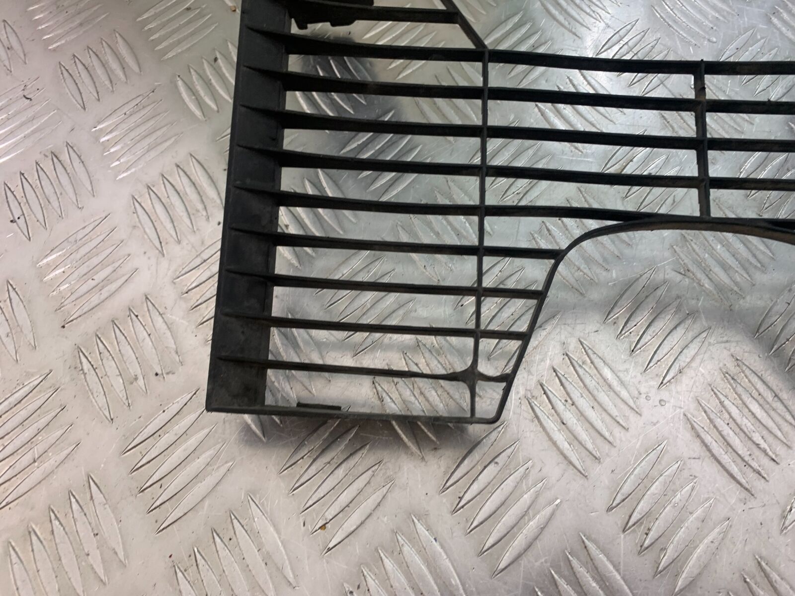 HONDA CBR600 CBR 600 F2 RADIATOR GRILL YEAR 1991-1993 (CMB1114)