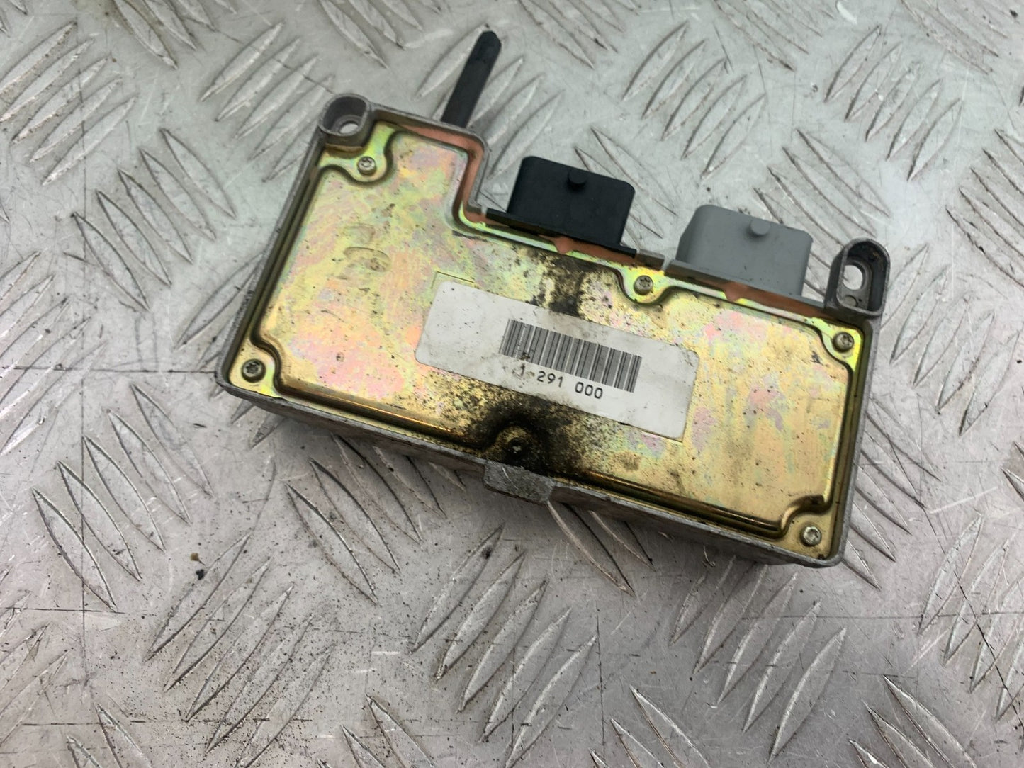 TRIUMPH 955i SPRINT ST ECU  1999-2004 (CMB1176)