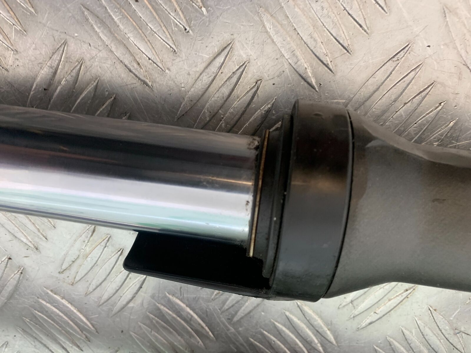 KAWASAKI Z750 Z 750  FORKS YEAR 2004-2006  (CMB1104)