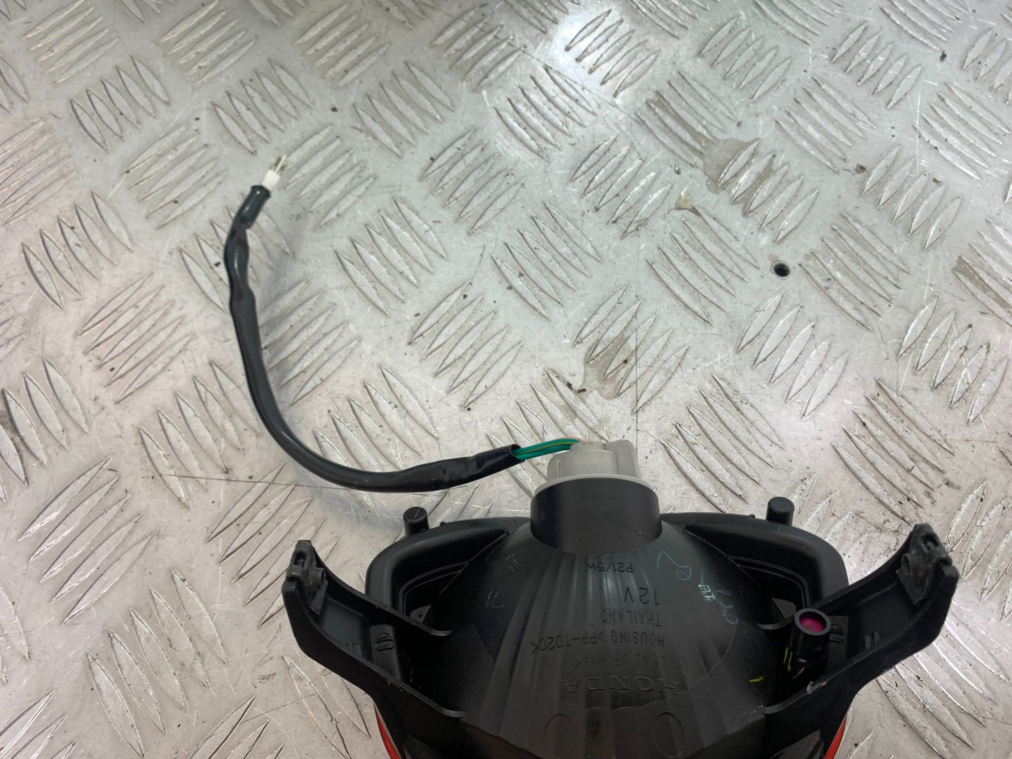 HONDA CBR500R CBR 500 R REAR LIGHT  YEAR 2012-16 (CMB1151)