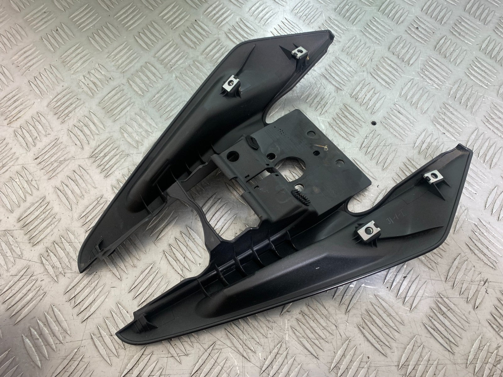 KTM RC125 RC 125 SEAT UNIT TAIL PIECE   2014 2017 (CMB1199)